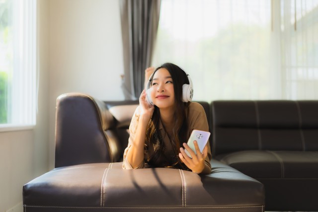 Portrait beautiful young asian woman use smartphone or cellphone